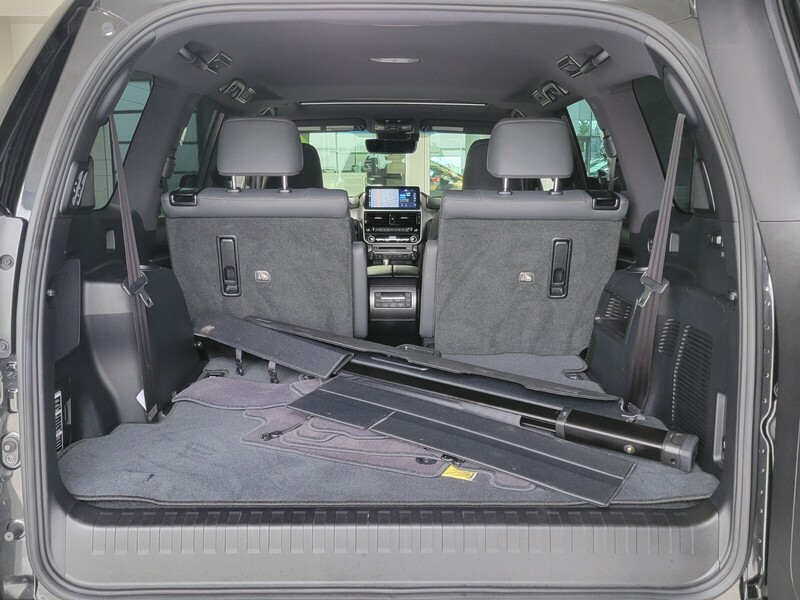 2023 Lexus GX 460 Premium photo 13