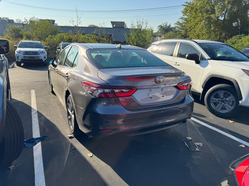 2023 Toyota Camry LE photo 4