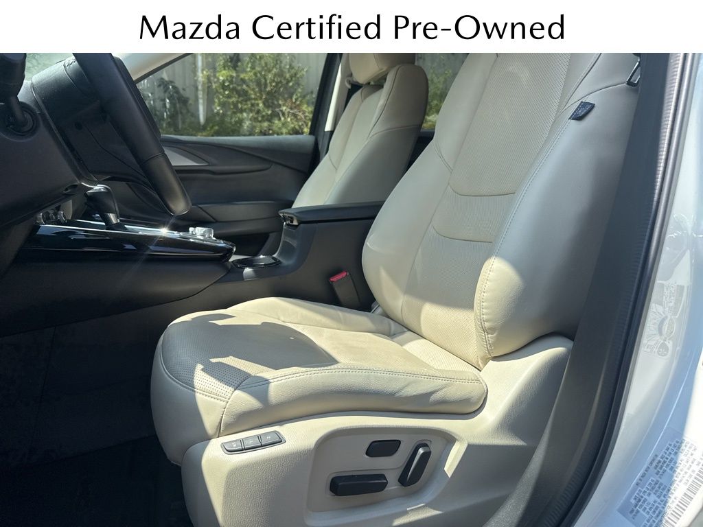 2023 Mazda CX-9 Touring photo 17