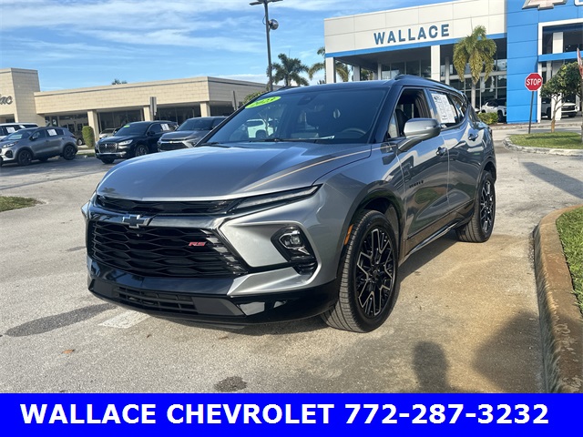 2023 Chevrolet Blazer RS photo 2