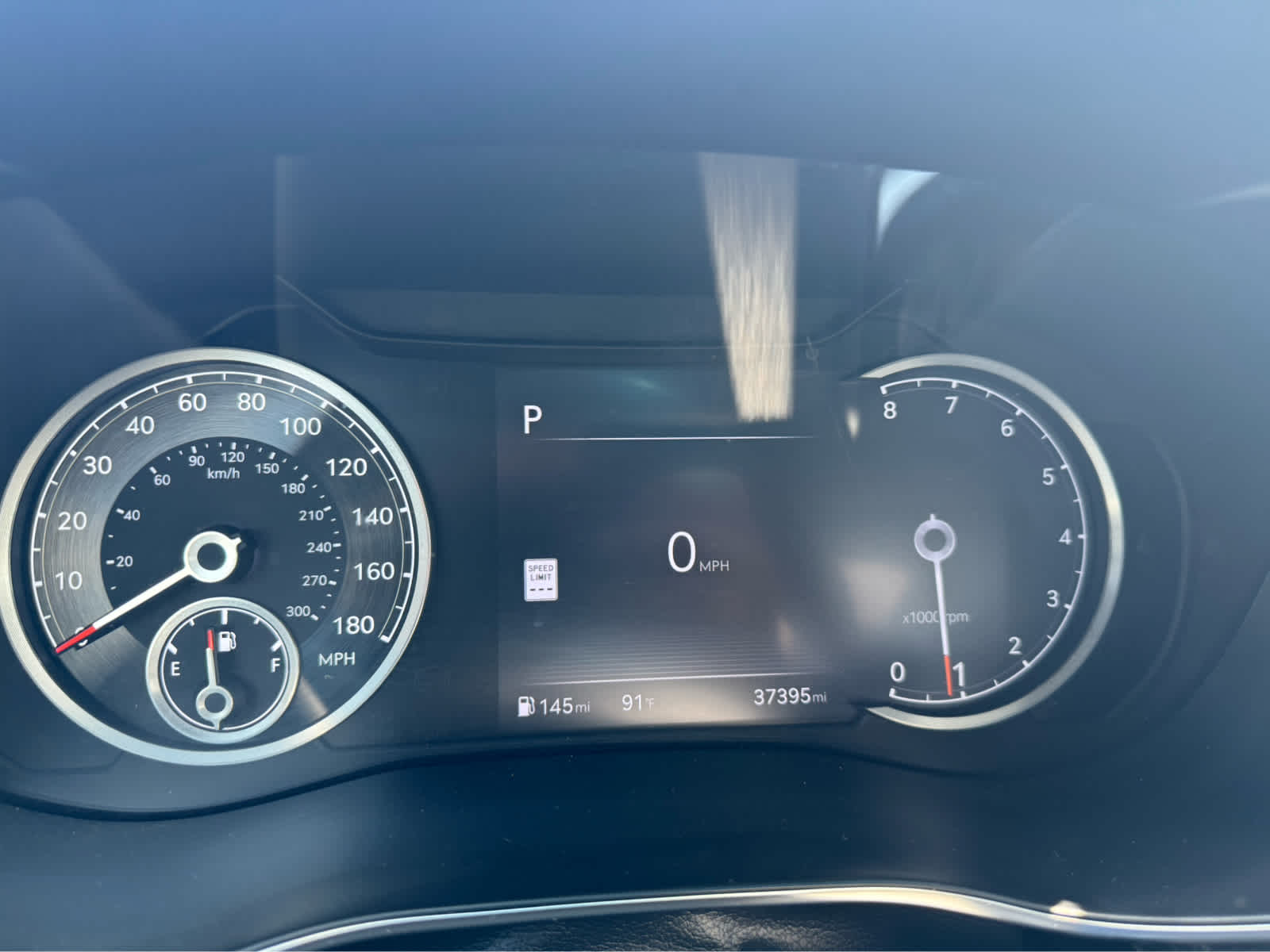 2024 Genesis G70 2.5T photo 9