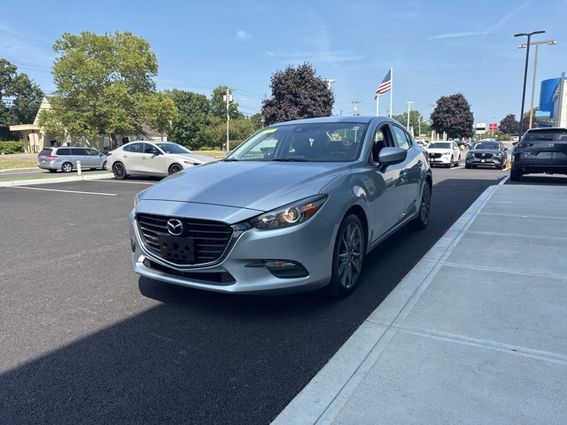 2018 Mazda Mazda3 Touring photo 5