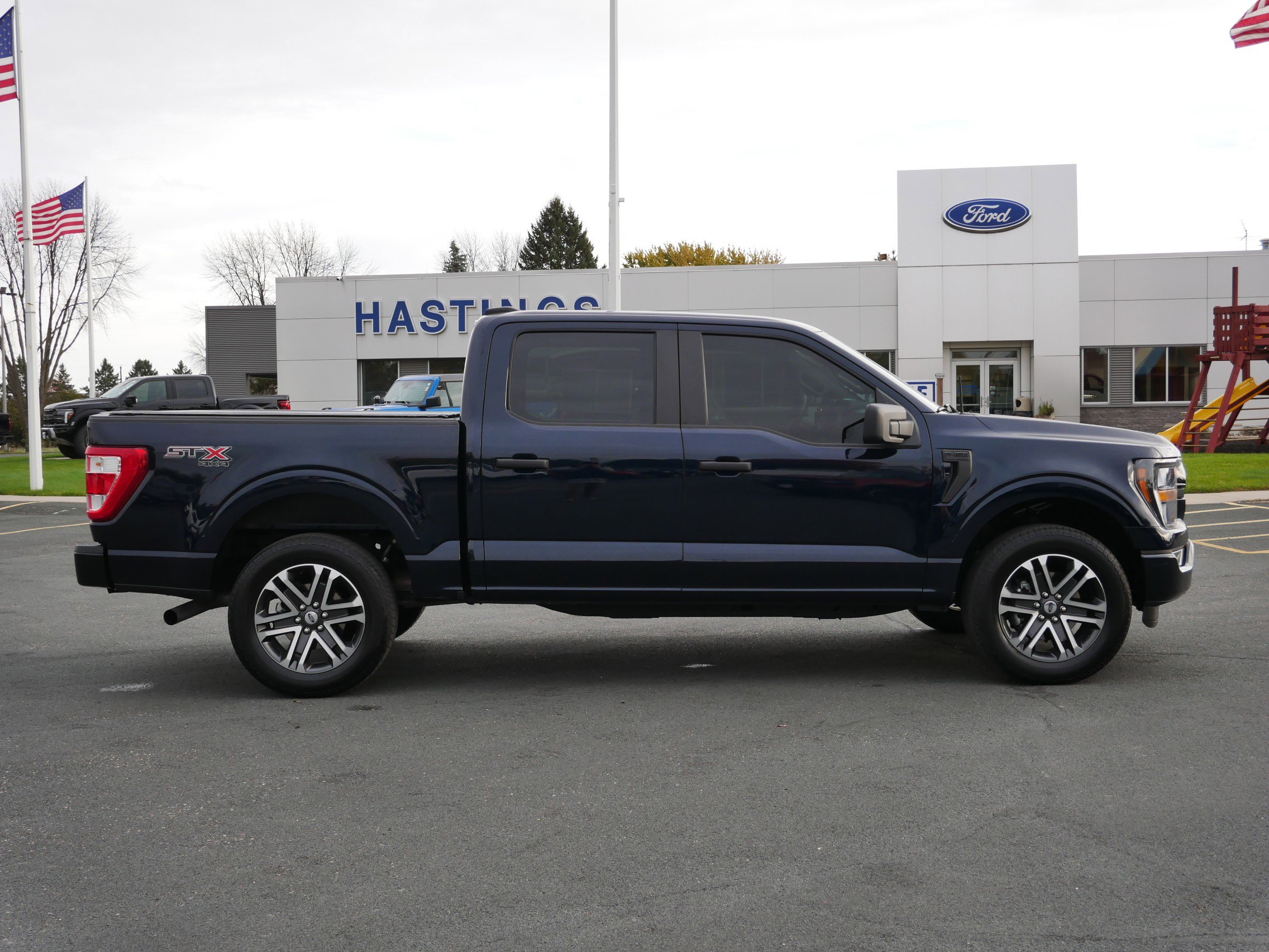 2023 Ford F-150 XL photo 4