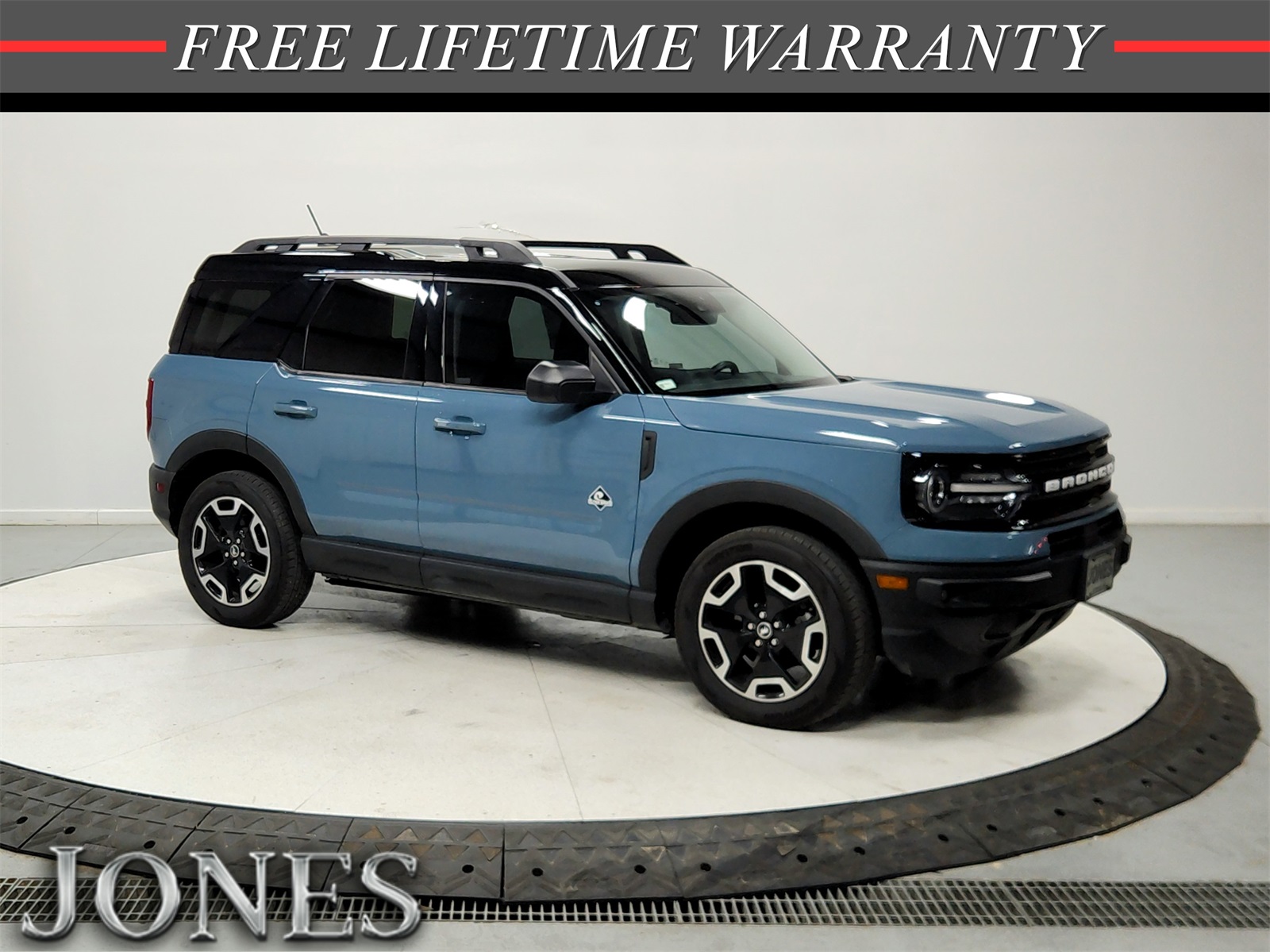 2022 Ford Bronco Sport Outer Banks's photo