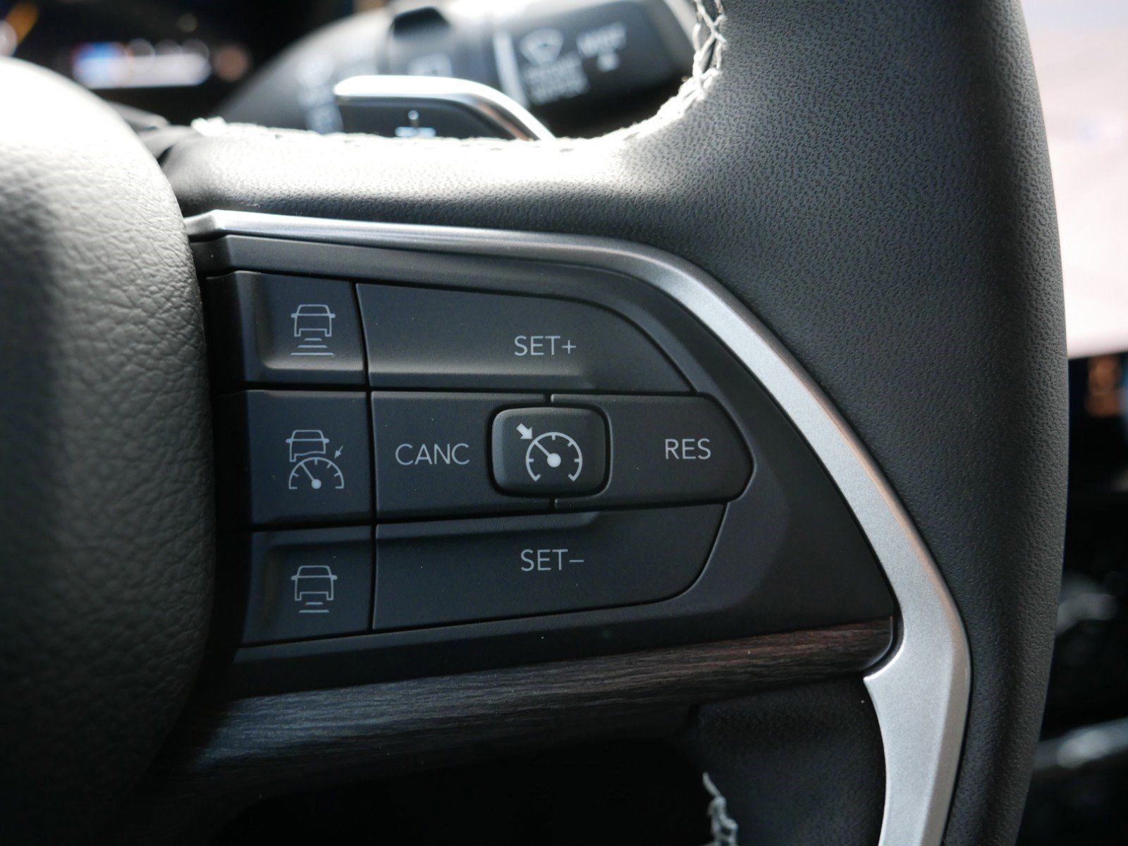 2025 Jeep Grand Cherokee Limited photo 15