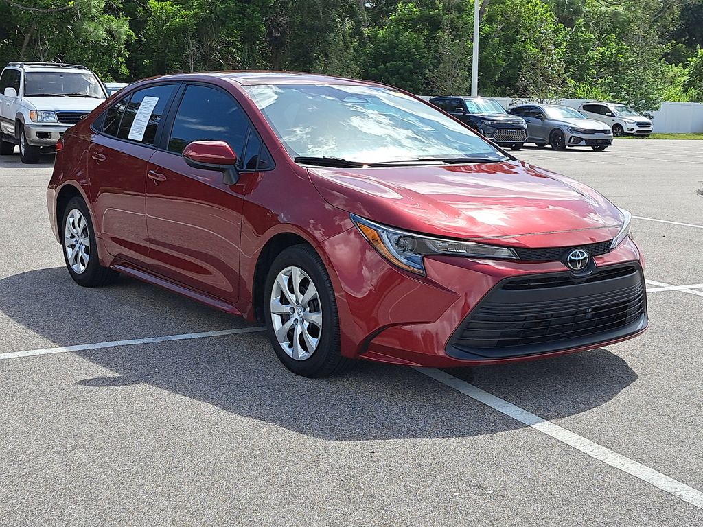 2024 Toyota Corolla LE photo 2