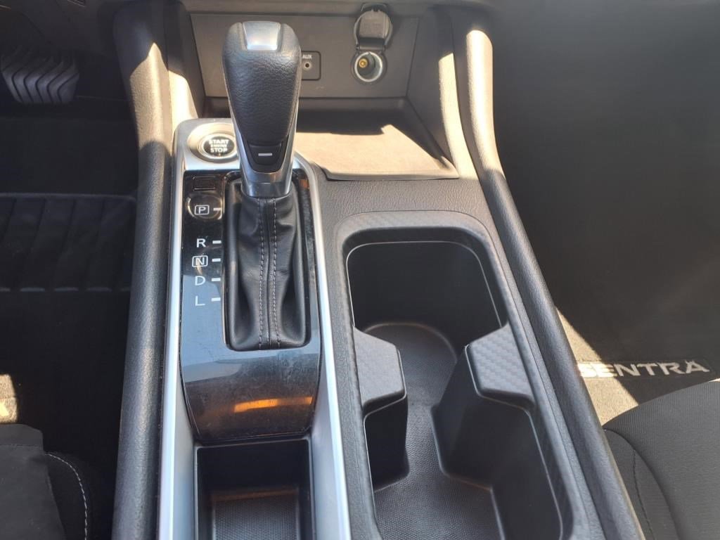 2022 Nissan Sentra SV photo 19