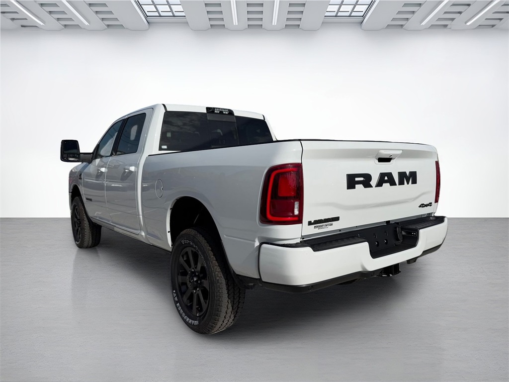 2025 Ram 2500 Laramie photo 4