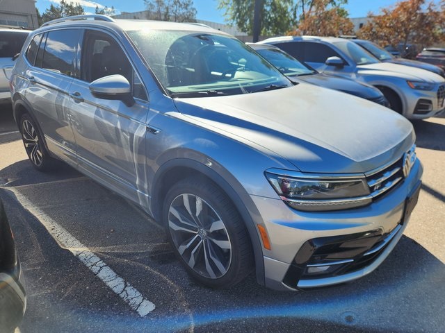 2020 Volkswagen Tiguan SEL Premium R-Line photo 2