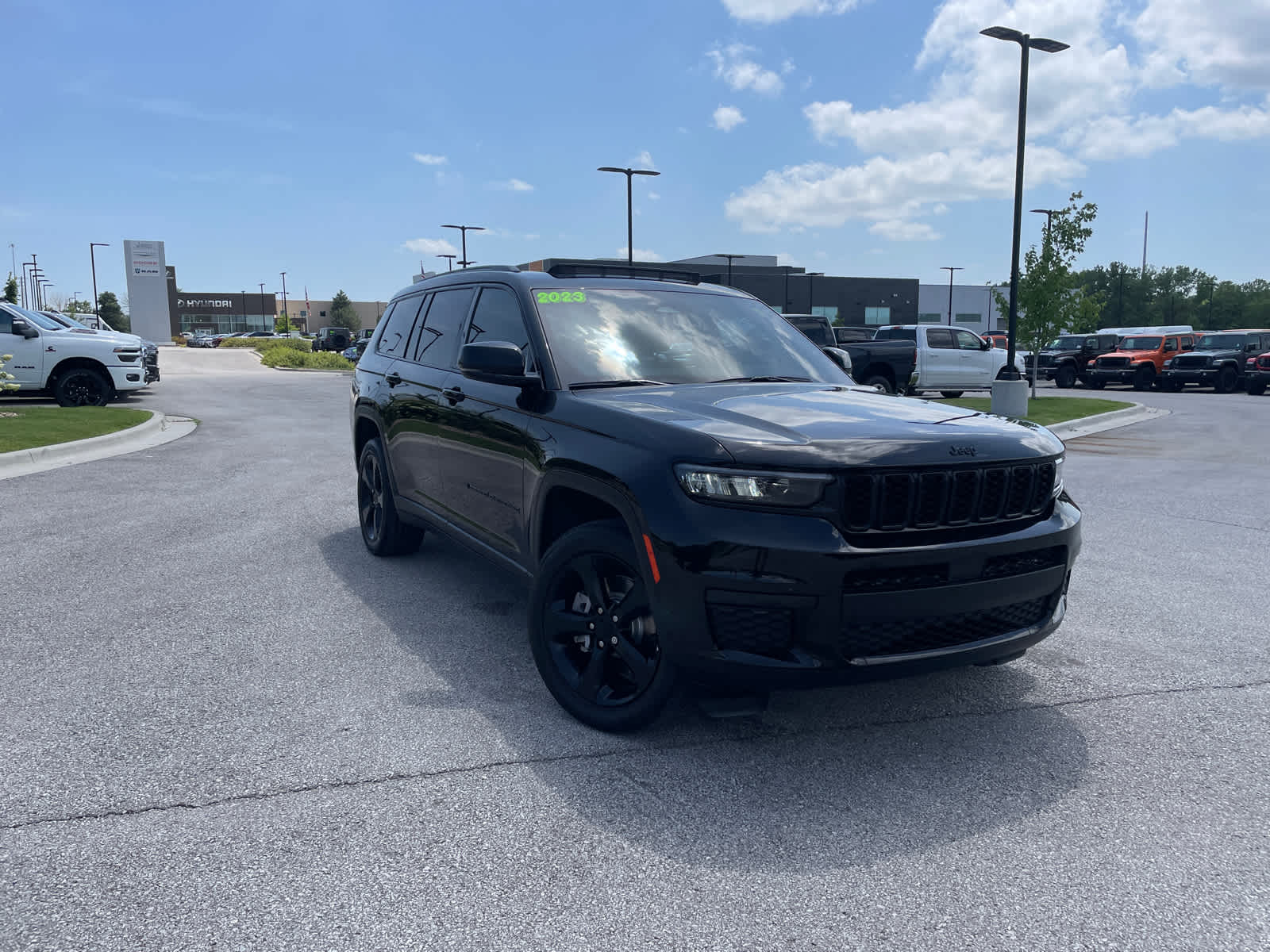 Used 2023 Jeep Grand Cherokee L Altitude with VIN 1C4RJKAG9P8700655 for sale in Kansas City