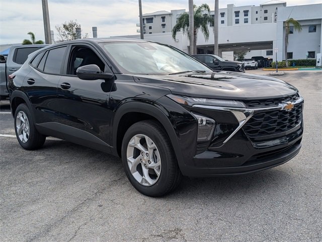 2026 Chevrolet Trax LS's photo