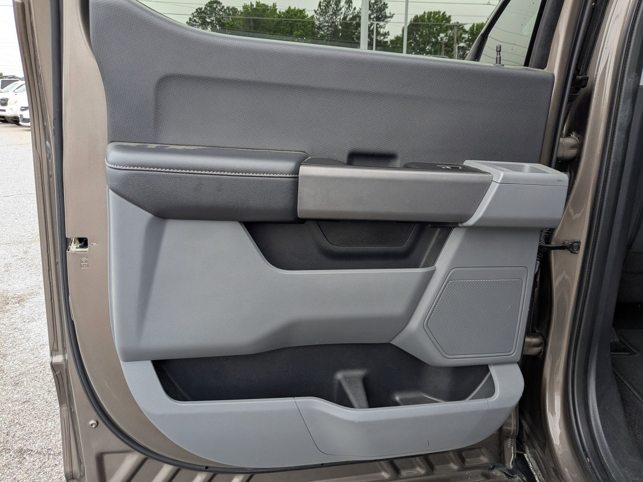 2023 Ford F-150 XLT photo 25