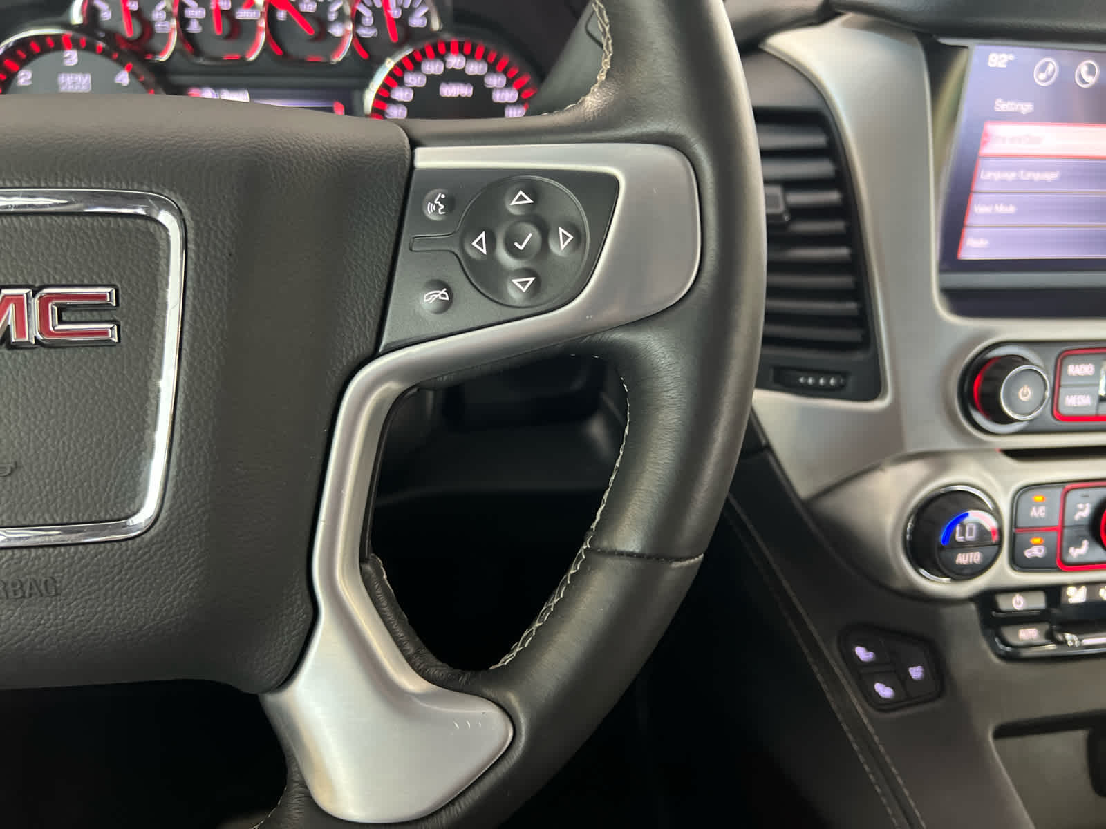 2016 Gmc Yukon XL SLT photo 17