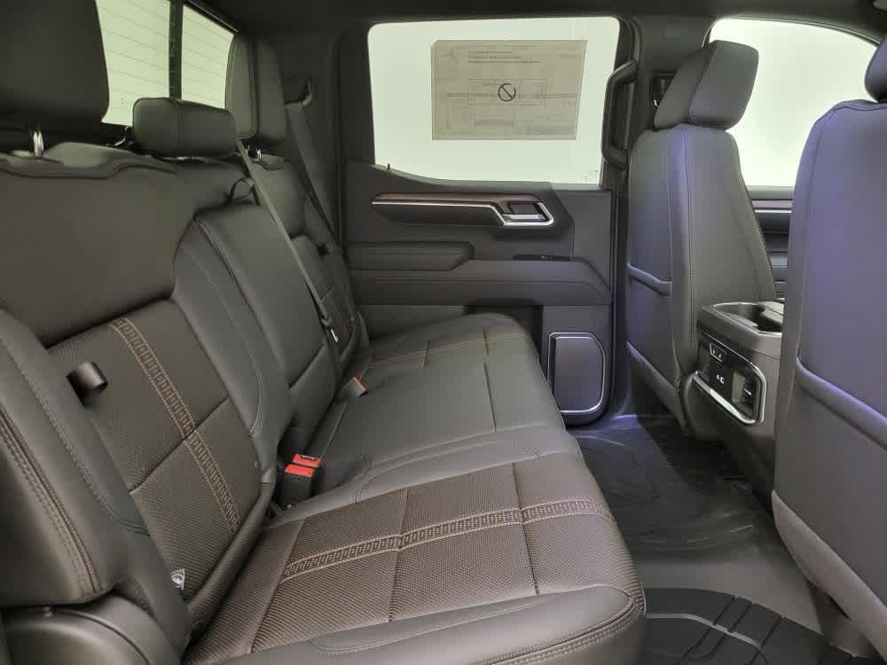 2025 Chevrolet Silverado High Country photo 45