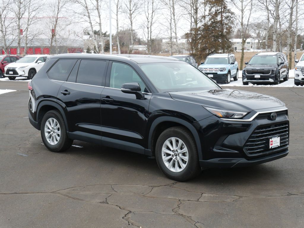 Certified 2025 Toyota Grand Highlander XLE with VIN 5TDAAAB50SS088614 for sale in Minneapolis, Minnesota