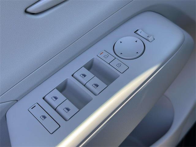 2026 Hyundai Kona SEL photo 21