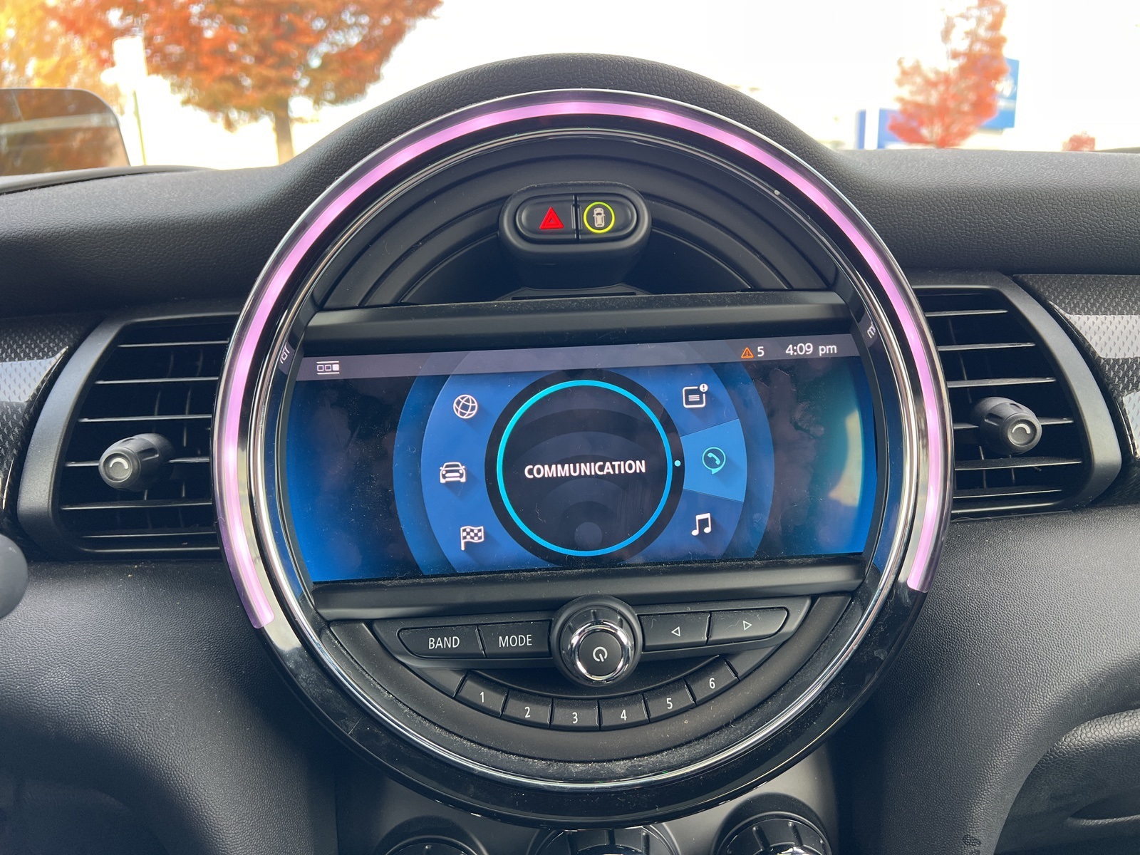 2021 Mini Cooper SE Iconic photo 4