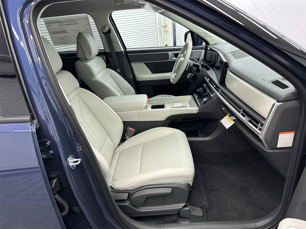 2026 Hyundai Santa Fe SEL photo 12