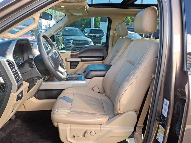 2015 Ford F-150 Lariat photo 13