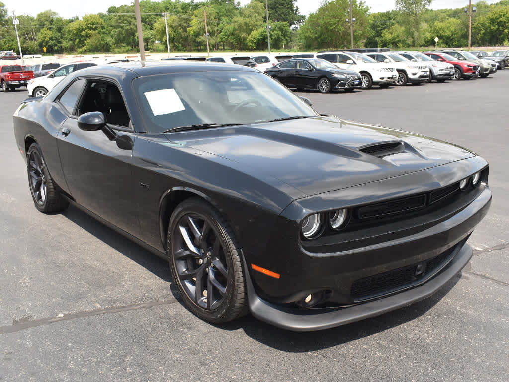 2023 Dodge Challenger R/T photo 12