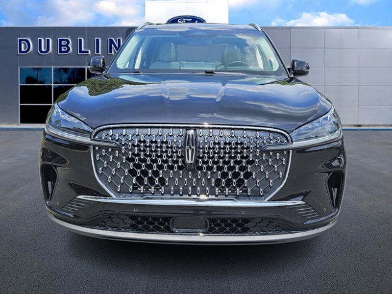 5LM5J6XC8SGL18098