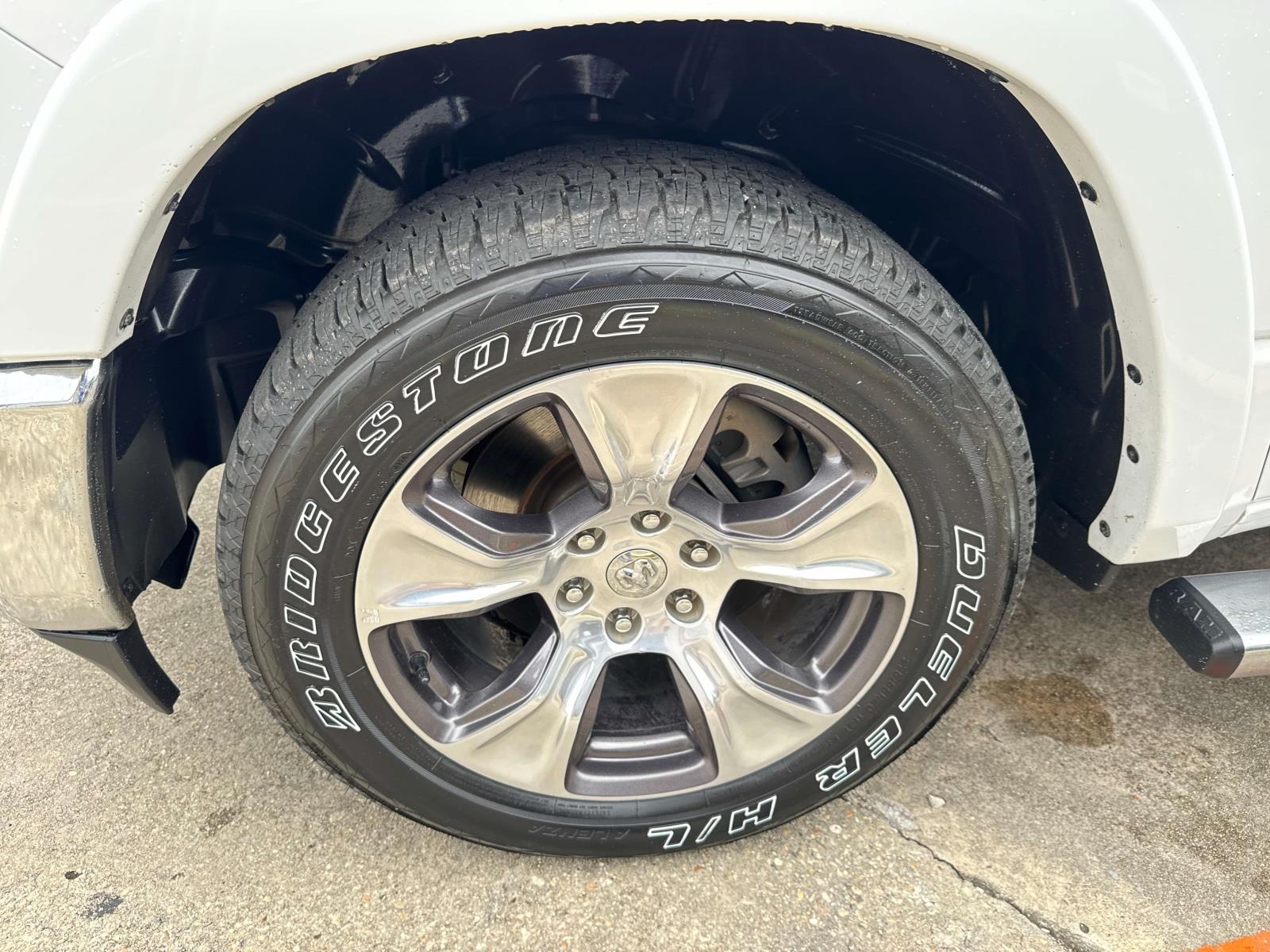 2022 Ram 1500 Laramie photo 2