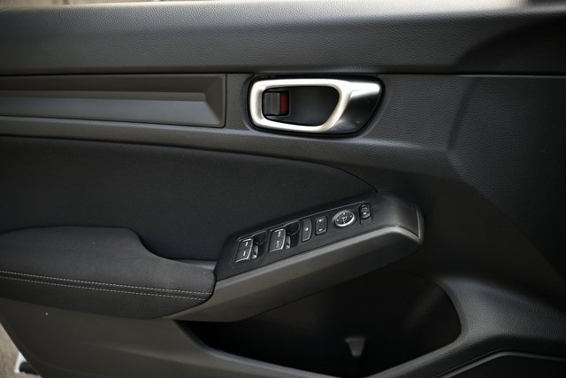 2026 Honda Civic Sport photo 17