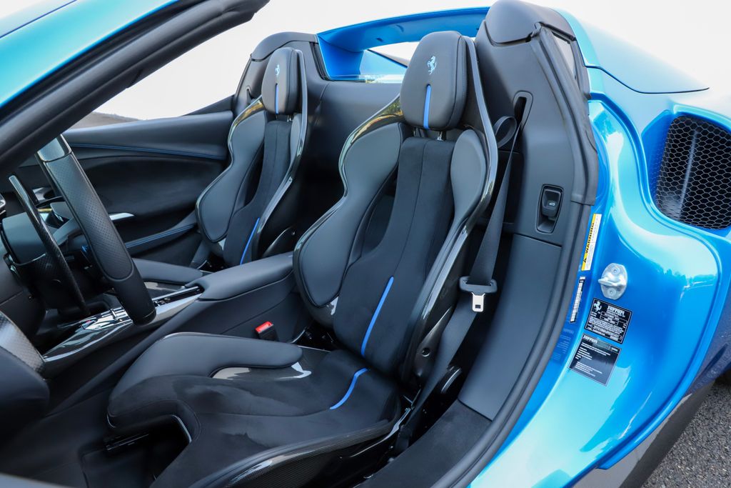 2024 Ferrari 296 GTS photo 6