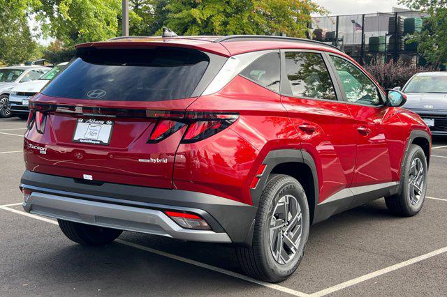 2025 Hyundai Tucson Hybrid photo 2