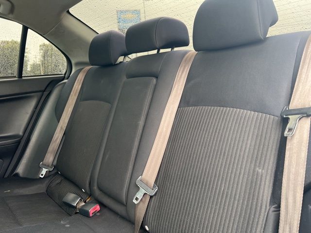 2014 Mitsubishi Lancer ES photo 25