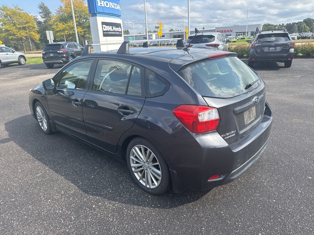 2013 Subaru Impreza 2.0i Premium photo 10