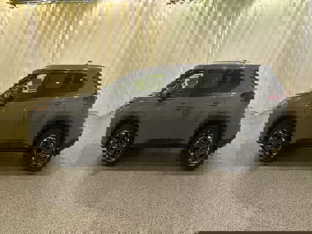 2026 Nissan Rogue SV photo 2