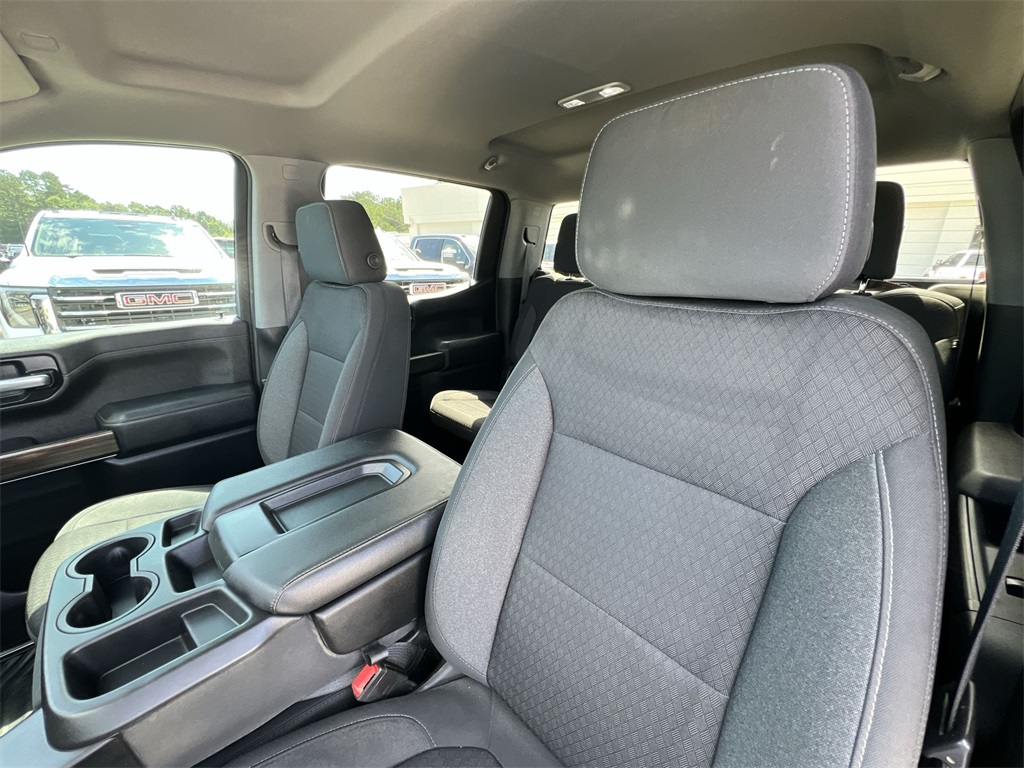 2021 Chevrolet Silverado 1500 LT photo 13