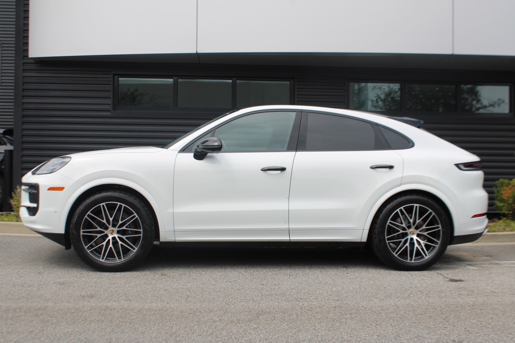 2024 Porsche Cayenne Turbo GT Coupe photo 2