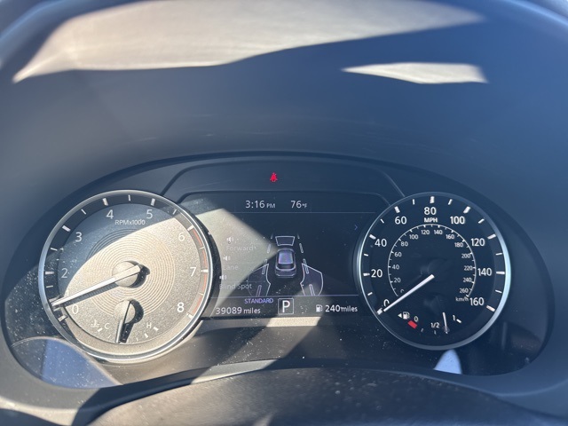 2022 Infiniti QX50 Luxe photo 14