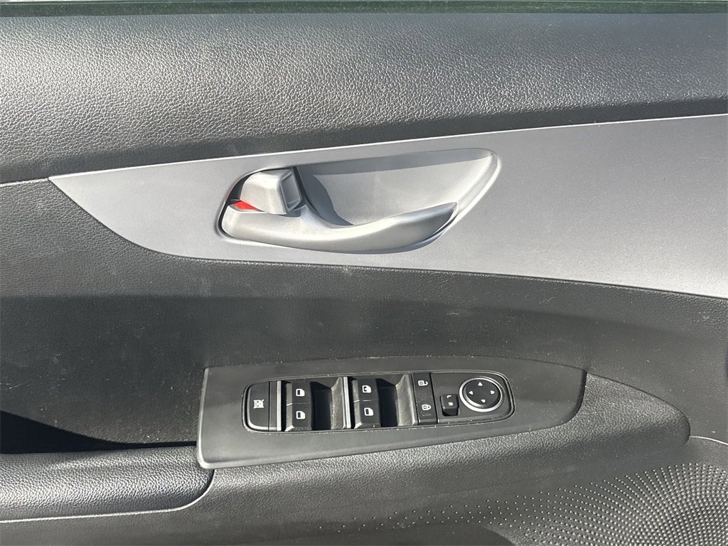 2023 Kia Forte LXS photo 15