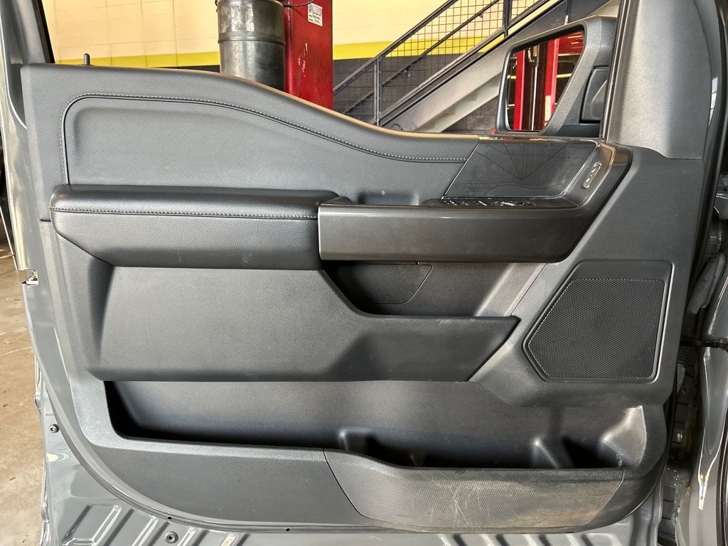 2021 Ford F-150 XLT photo 6