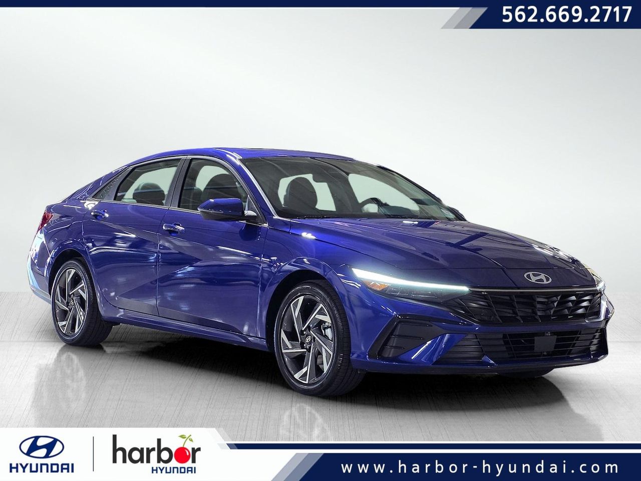 2025 Hyundai Elantra Limited's photo