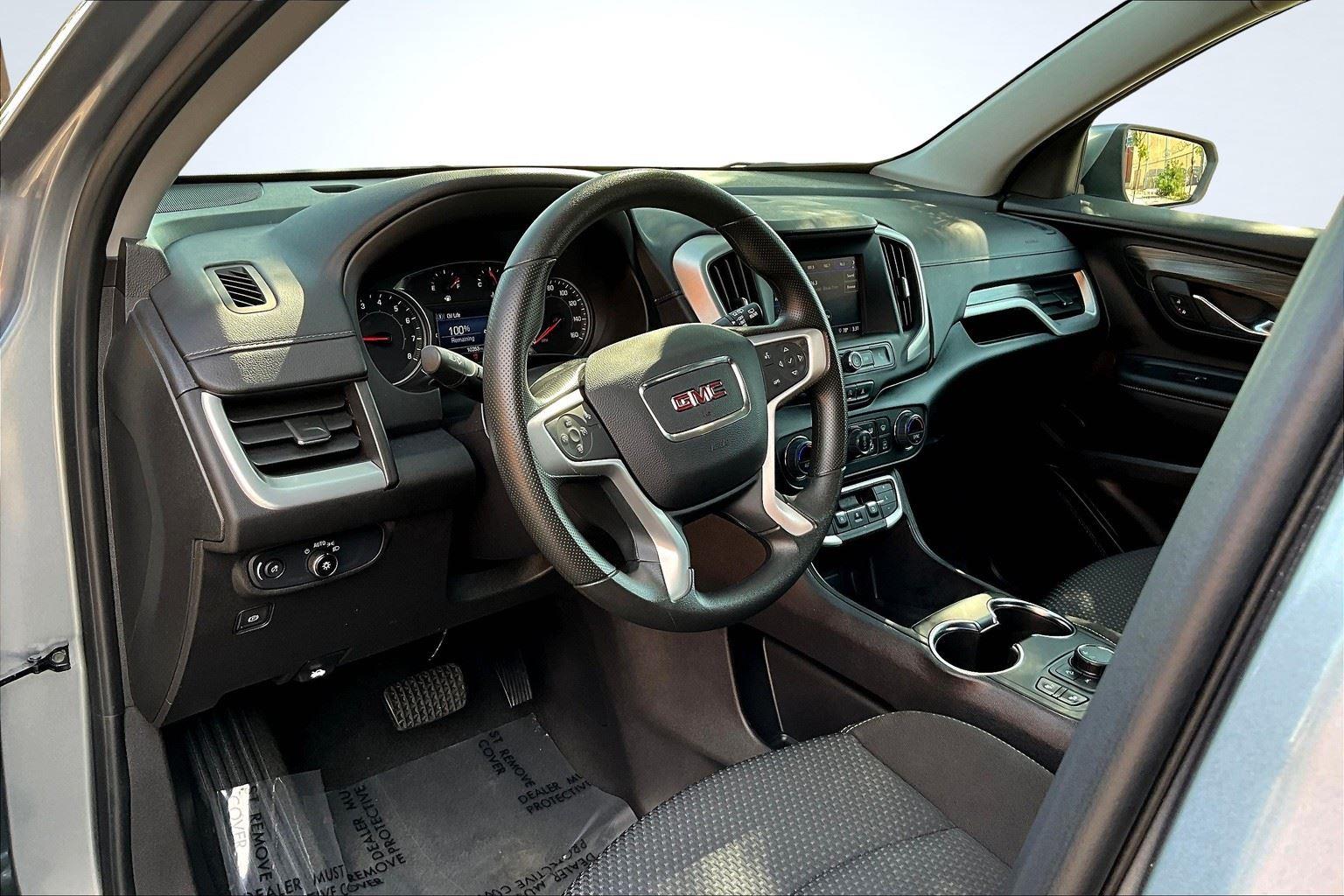 2024 Gmc Terrain SLE photo 13