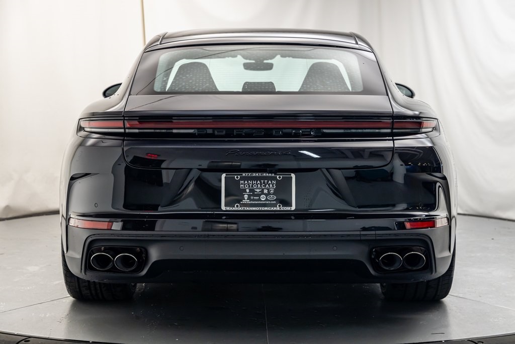 2025 Porsche Panamera 4 photo 4