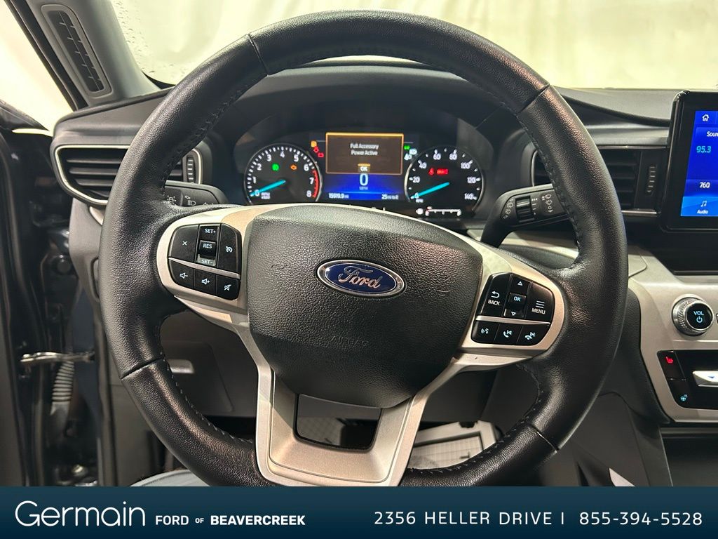 2023 Ford Explorer XLT photo 18