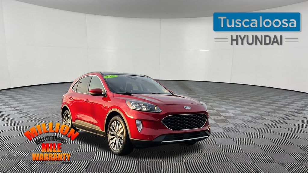 2020 Ford Escape Titanium's photo