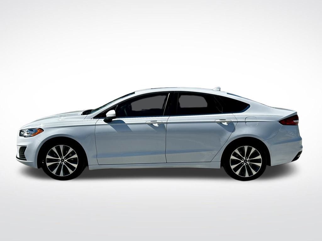 2020 Ford Fusion SE photo 3