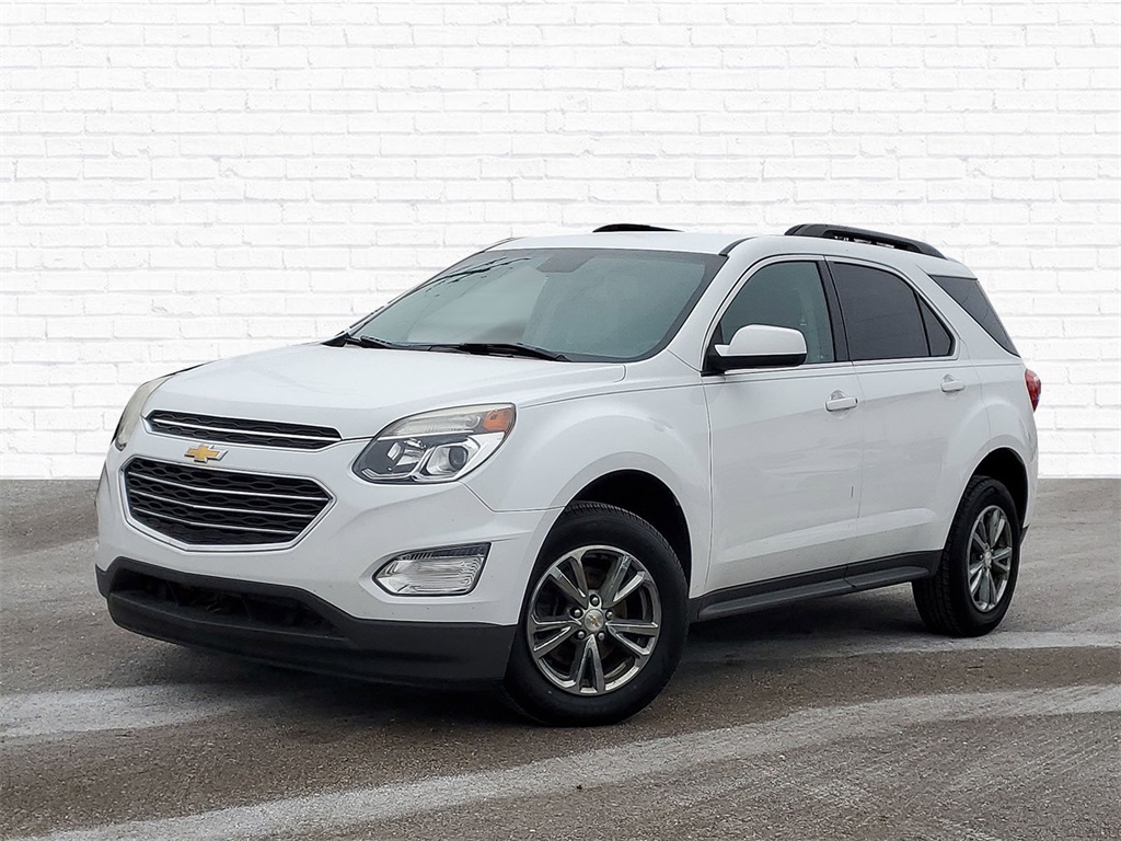 2017 Chevrolet Equinox LT's photo
