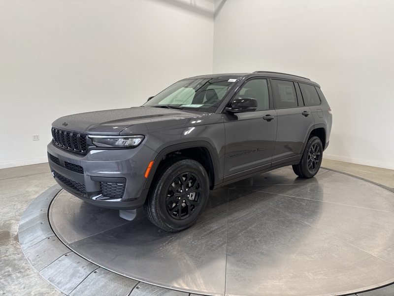 2025 Jeep Grand Cherokee Altitude X photo 2