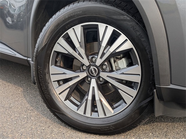 2023 Nissan Rogue SV photo 9