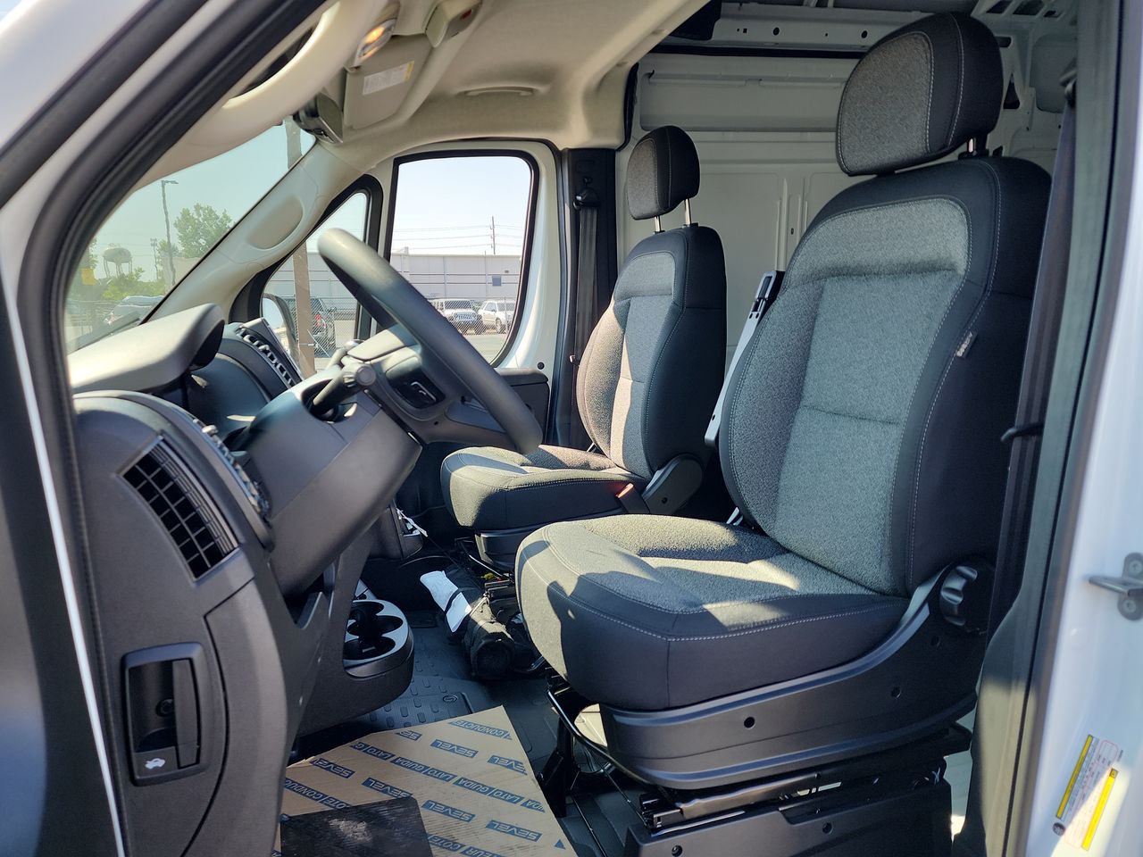 2026 Ram ProMaster 2500 photo 11