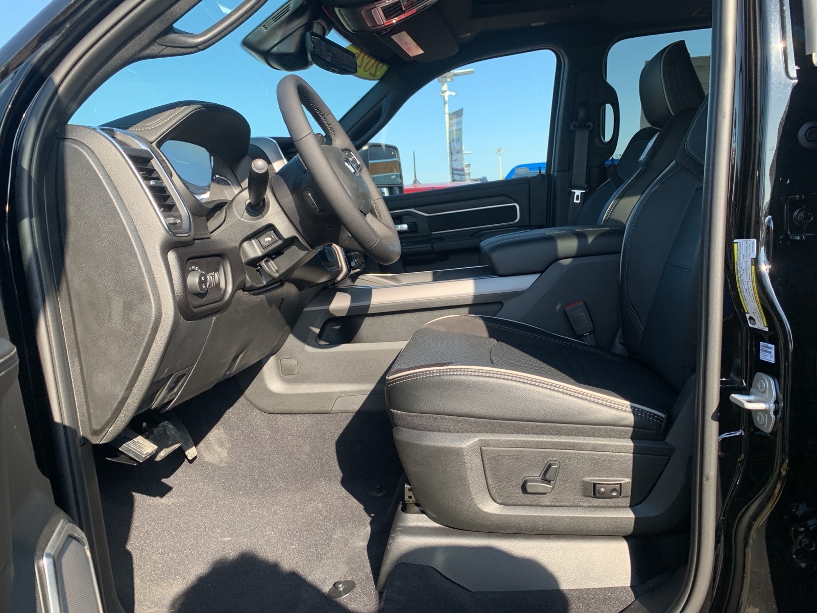 2026 Ram 2500 Laramie photo 4