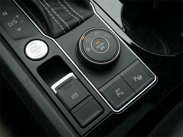 2021 Volkswagen Atlas V6 SEL Premium R-Line photo 21