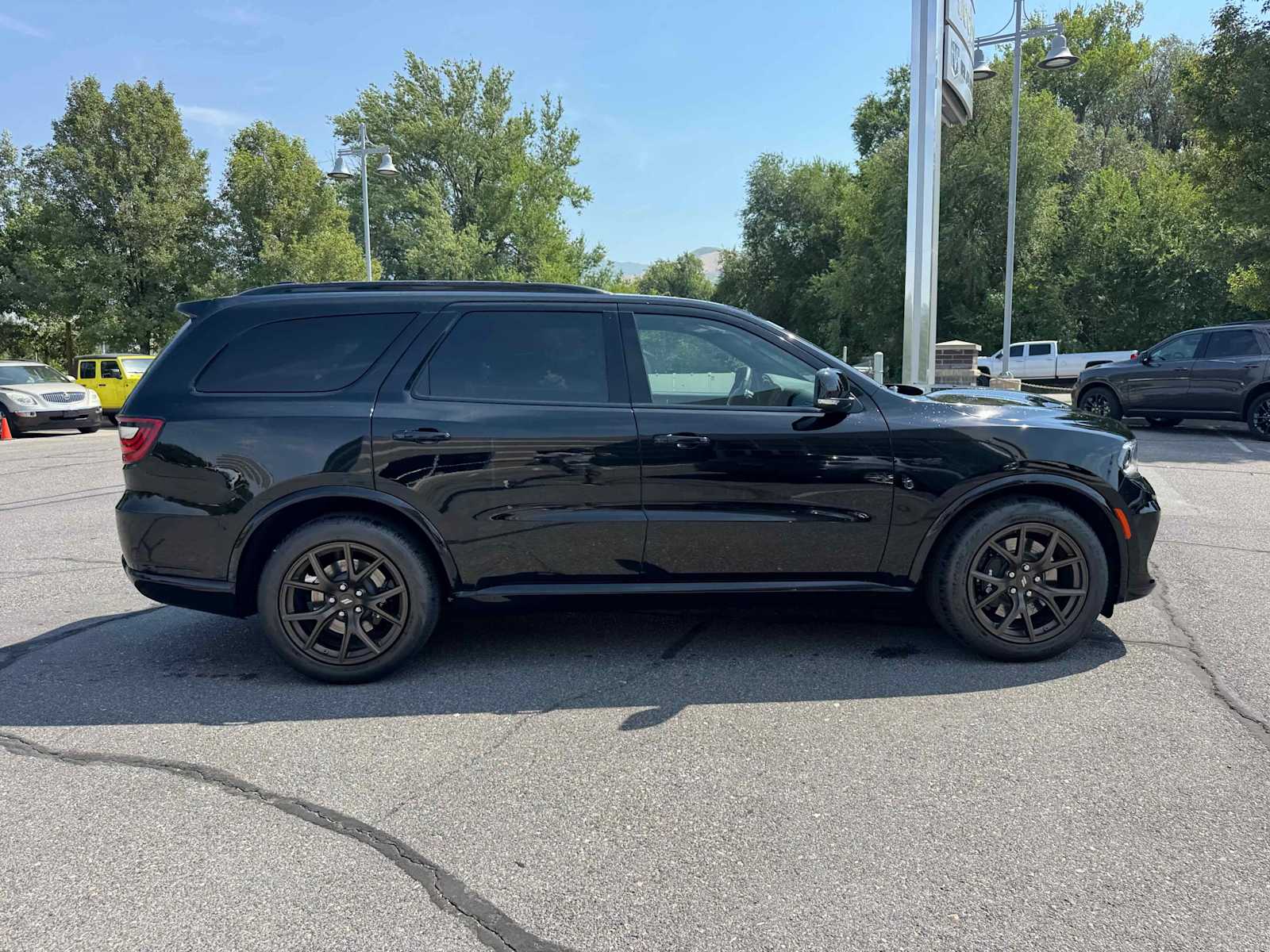 2025 Dodge Durango R/T Plus photo 4